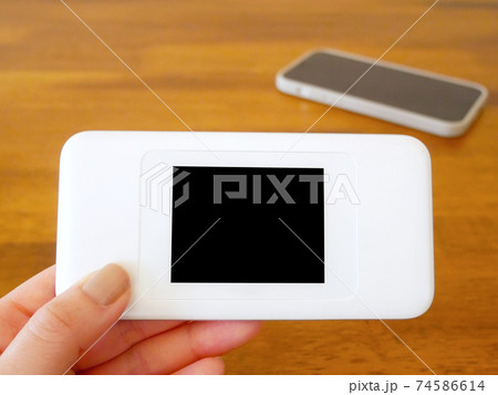 ポケットWiFi 74586614