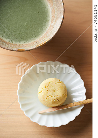 和菓子と抹茶 74591141