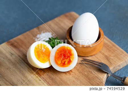 ゆで卵 ゆで卵 74594529
