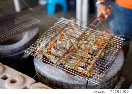 Fresh shrimp grilled seafood Fresh shrimp grilled seafood 74595409