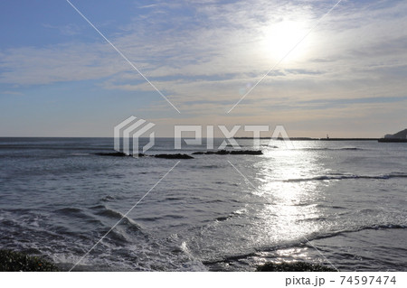朝日　空と海 74597474