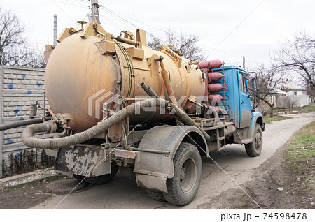 Waste collection car 74598478