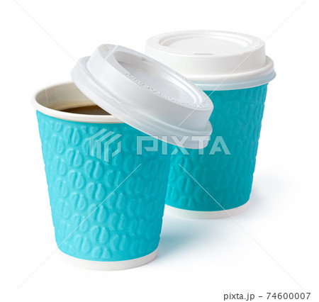 Paper coffee cups isolated on white background 74600007