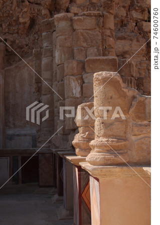 マサダ国立公園の宮殿 74600760