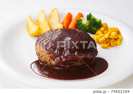ハンバーグ　デミグラスハンバーグ　ハンバーグステーキ 74602284