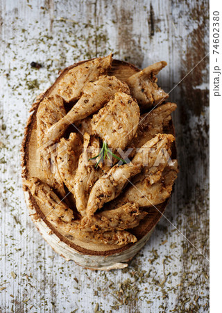 cooked spiced mock chicken meat strips 74602380