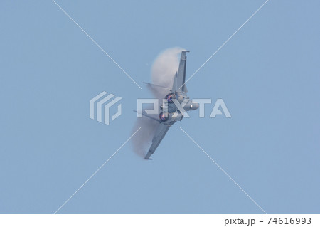 マレーシア空軍スホーイSu-30MKM上昇 74616993