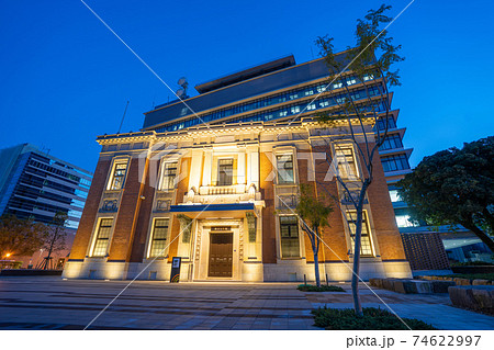夜の宮県庁5号館_宮崎県宮崎市 74622997