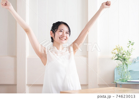 回復・スッキリ・解決した女性 74623013