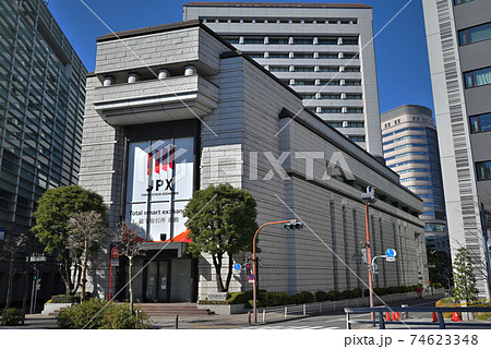 東京証券取引所 74623348