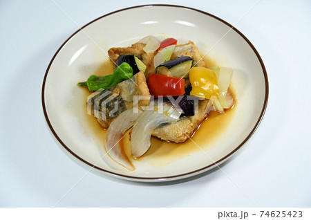 鰆の甘酢あんかけ 鰆の甘酢あんかけ 74625423