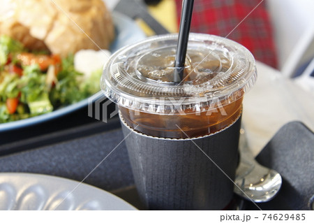 コーヒー アメリカーノ 食事 74629485