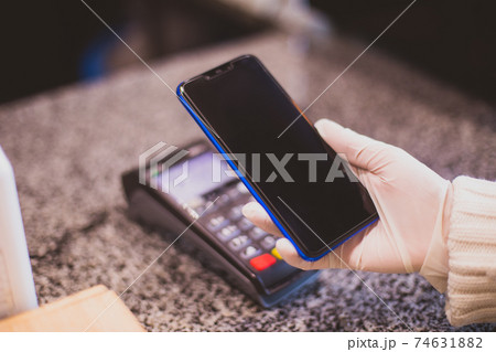 Contactless payments is the best option to keep social distance 74631882