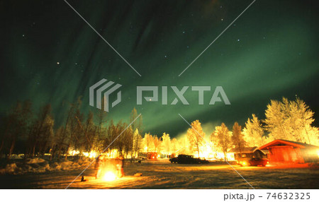 オーロラ 74632325