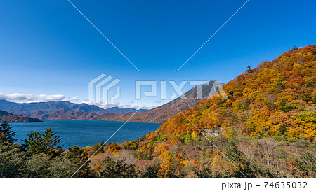 中禅寺湖 半月山展望台 男体山 中禅寺湖 半月山展望台 男体山 74635032