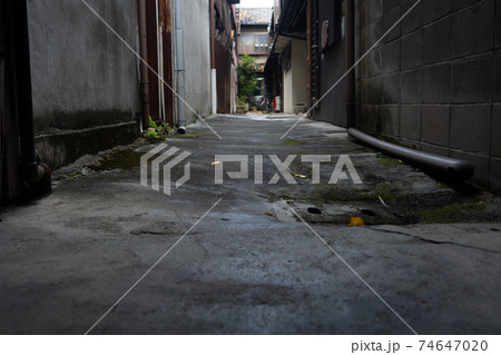 京都市東山区・中京区の路地を撮影 京都市東山区・中京区の路地を撮影 74647020