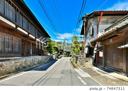 中山道 和田宿の町並み 中山道 和田宿の町並み 74647311