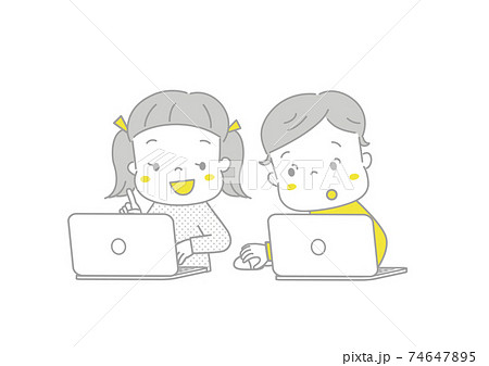 パソコンを使って学習する子どもたち パソコンでプログラミング学習をする小学生 パソコンを使って学習する子どもたち パソコンでプログラミング学習をする小学生 74647895