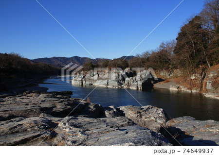 冬の長瀞渓谷にて 74649937