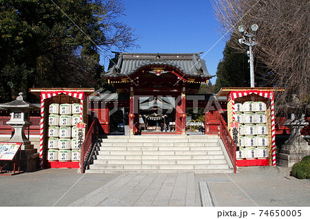 冬の秩父神社にて 冬の秩父神社にて 74650005