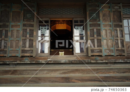 鎌倉時代に日蓮聖人によって開かれたお寺で日蓮宗の総本山です。(身延山久遠寺) 鎌倉時代に日蓮聖人によって開かれたお寺で日蓮宗の総本山です。(身延山久遠寺) 74650363