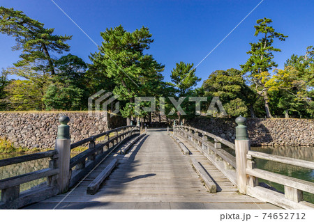 松江城北惣門橋　島根県松江市 74652712