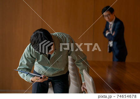 オフィス家具の出張買取 74654678