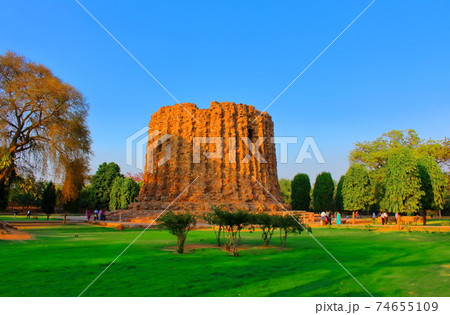 インド紀行　その2102　：　クトゥブ・ミナール 　その2102 74655109