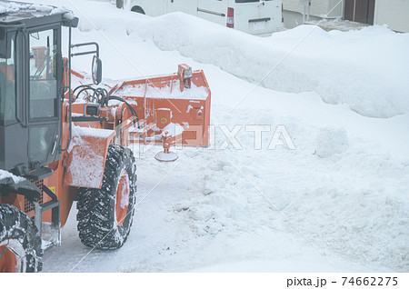 除雪作業 74662275