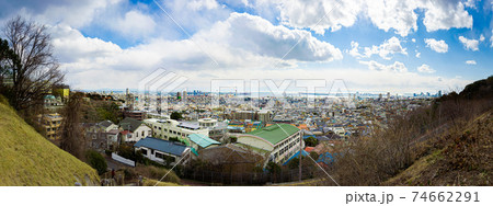 よく晴れた神戸市内を一望 灘丸山公園からの写真素材