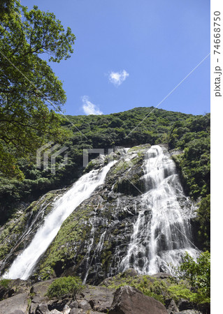 屋久島 大川の滝（おおこのたき） 74668750