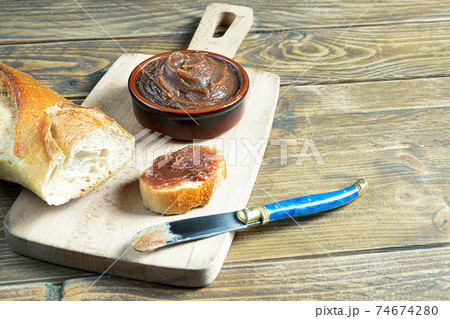 Chestnut cream and bread 74674280