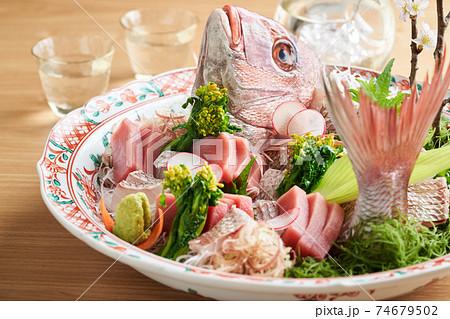 鯛の姿造り 74679502