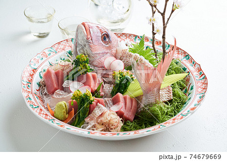 鯛の姿造り 74679669