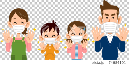 手洗いをしてマスクをつけた笑顔の家族の上半身 手洗いをしてマスクをつけた笑顔の家族の上半身 74684101