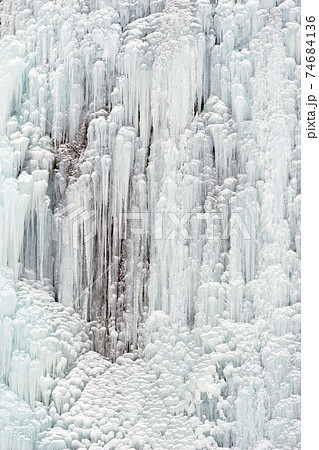 冬 つらら 氷 74684136