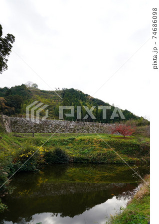 月山富田城 74686098