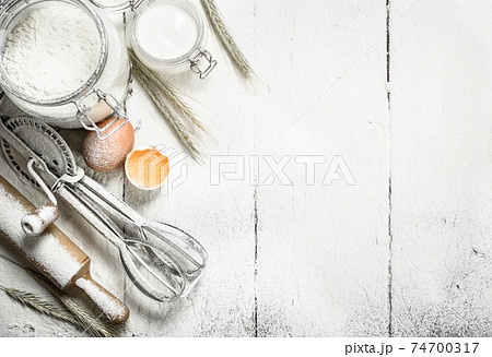 Tools and ingredients for the dough. Tools and ingredients for the dough. 74700317