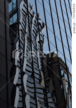 建築物・ビル・壁面 建築物・ビル・壁面 74700929