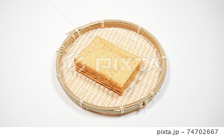 厚揚げ　白背景 74702667
