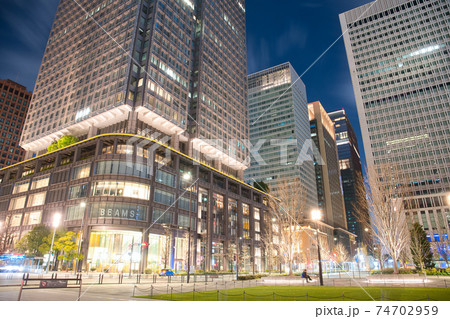 【東京都】1月・夜景・東京駅周辺の都市風景 【東京都】1月・夜景・東京駅周辺の都市風景 74702959