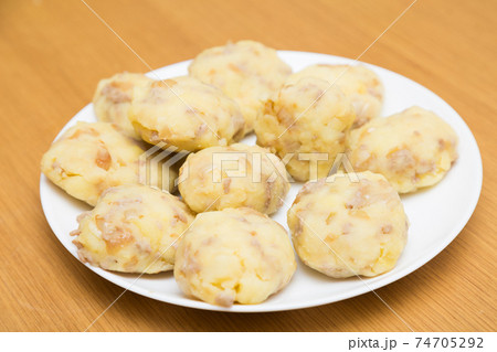 手作りコロッケ 74705292