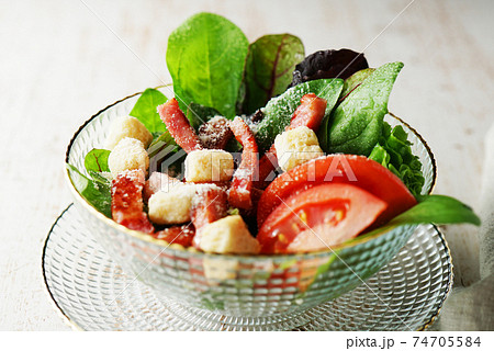 シーザーサラダ 74705584