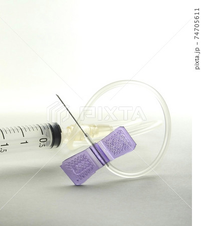医療用の注射器,翼状針 74705611