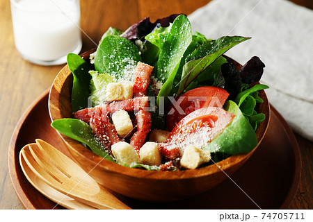 シーザーサラダ 74705711