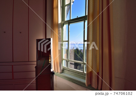 冬の青空での旧グッゲンハイム邸 冬の青空での旧グッゲンハイム邸 74706102