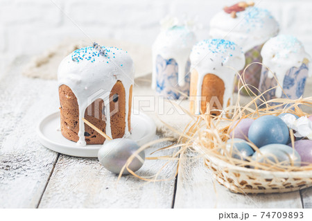 Easter table with Easter cakes Easter table with Easter cakes 74709893