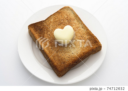 大好き　こんがり全粒粉入りバタートースト 74712632