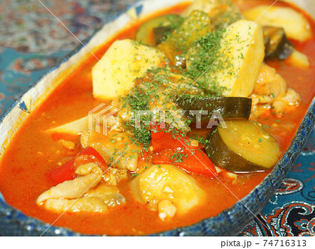 チキンのトマト煮 チキンのトマト煮 74716313