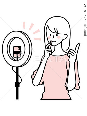 動画配信をする女性イラスト 動画配信をする女性イラスト 74718132